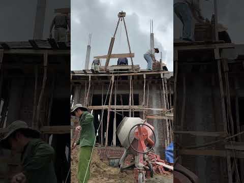 People working on high construction sites is not safe #shortvideo #building #construction