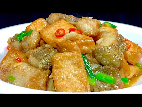 I finally found the most delicious way to cook sea bass. The meat is so charred