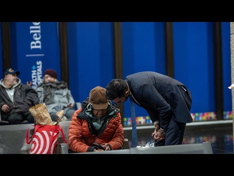 Mayor Mamdani Visits Bellevue Warming Center