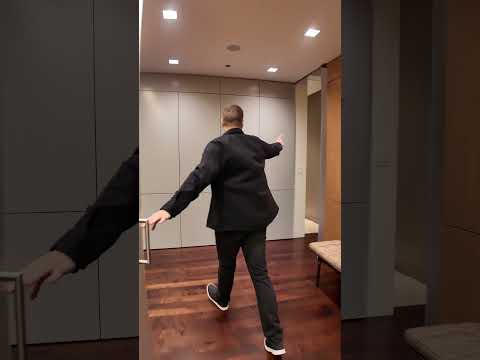 What a $3.5M Chicago Condo with a $75k bed gets you in 60 seconds #chicago #fyp #shorts #luxury #fy