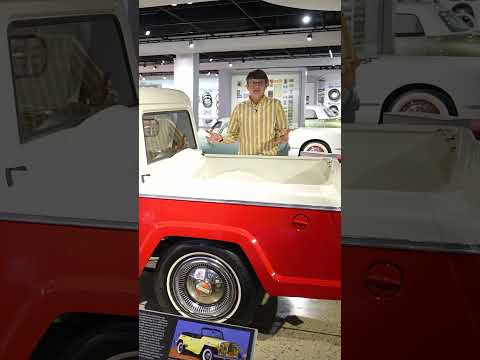 Not one curve whatsoever... here's the 1968Jeep Jeepster Commando!