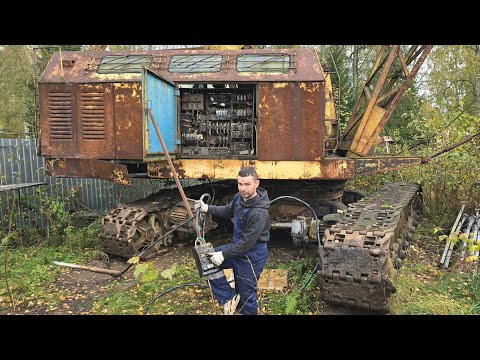 The 40-ton crane has been standing for 27 years! Will it be able to move?