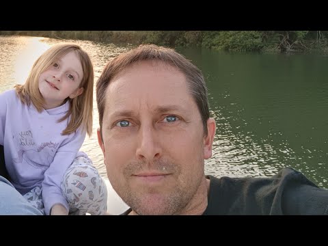 DAD AND DAUGHTER CATCH SPITTING COBRA !🐍