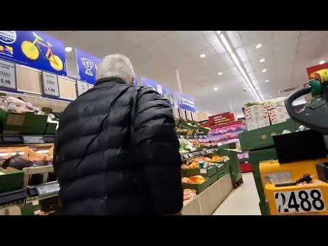 Моя кухня .Салат из авокадо и креветок на обед.Еду вместе с мужем в ЛИДЛ.наши покупки к праздникам.