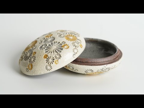 Making "Kōgō" incense pot with Mishima technique【Pottery】