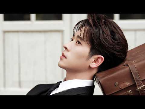 Cheng Lei: From design major to ancient costume idol