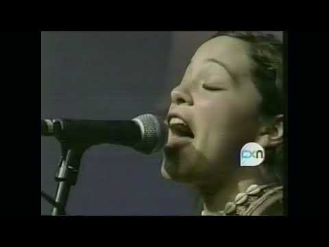 Natalia Lafourcade "Te Quiro Dar"- MTV Conexión (Parte 4) (La Forquetina)