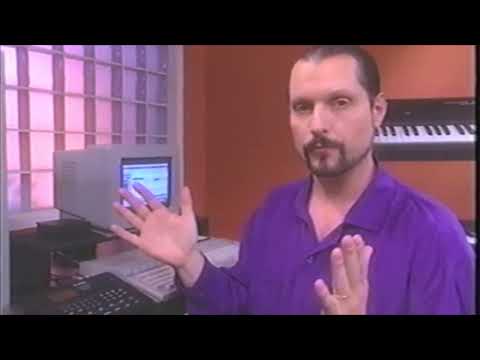 Jimmy Waldo demonstrates the Alesis SR 16 Drum Machine