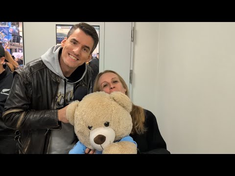 Die Spiel 2025 in Essen - Der Held in Gefahr am Freitagabend