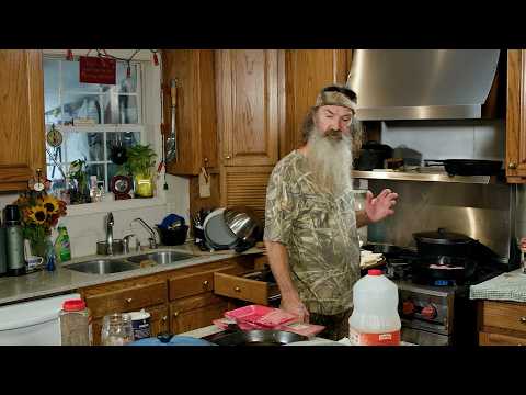 Phil Robertson’s Famous Burger Recipe (FULL EPISODE) | At Home with Phil Robertson