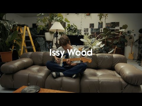 Meet the artists | Issy Wood