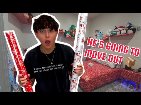 I WRAPPED UP MY ROOMMATE'S BEDROOM 🎁