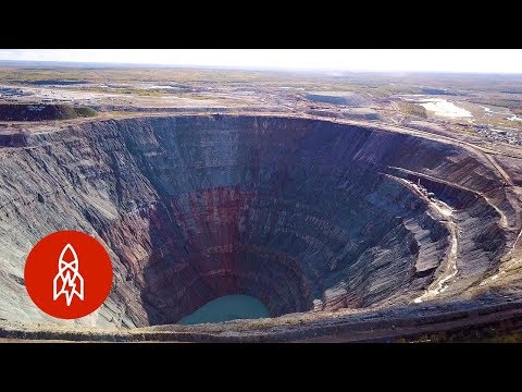 The Siberian Town Built Around a Giant Pit