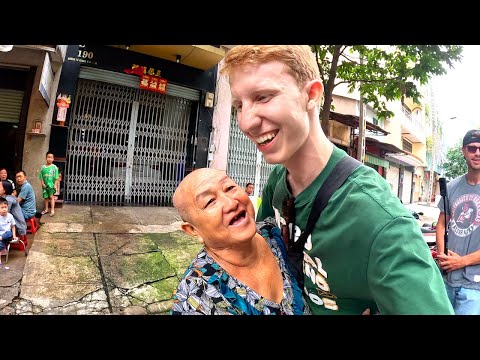 Suprising my Vietnamese Grandma after a year away 🇻🇳