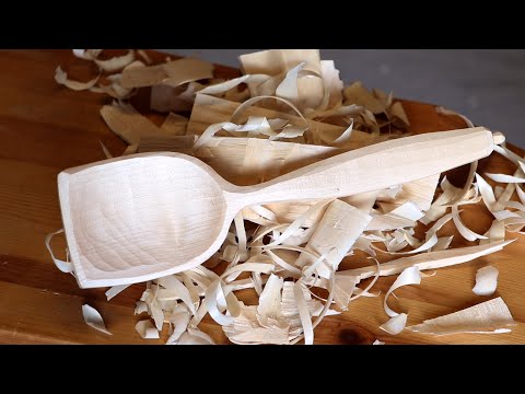 Spooncarving: Carving my favorite greenwood maple serving spoon