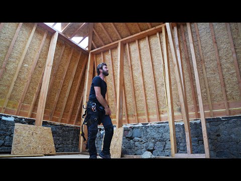 A big day for the chateau, water connection and a roof.