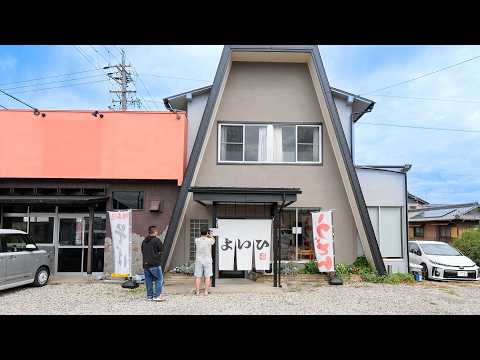 衝撃の爆量天丼!美人スタッフが躍動する朝8時開店のガツ盛り豚足うどんそば屋がすごい!