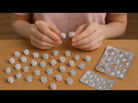 I never throw away pill bottles! I made 20 pairs of earrings and sold them all💵