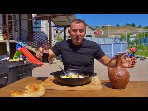FRIED EGGS WITH VEGETABLES COUNTRY STYLE. ENG SUB.