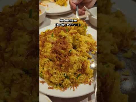 Vietnamese family reunion 🔥 #vietnamesefood #karaoke #vietnam