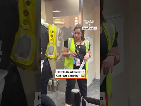 Bringing my emotional support chicken on holiday 🍗