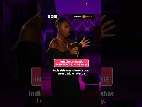 Honourable shoutout to @indiaarie6187 💐 #Mnelia #IndiaArie #LiveLounge #RemiBurgz @officialmnelia