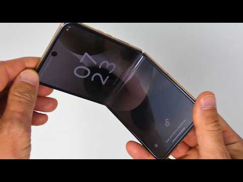 Motorola Razr Ultra 2025 UNBOXING & Hands-On Deep Dive – The Flip Phone Just Got INSANE!