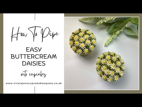 Pipe These Easy Buttercream Daisies Onto Cupcakes
