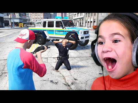 KLEINER JUNGE spielt zum 1. mal GTA 5!