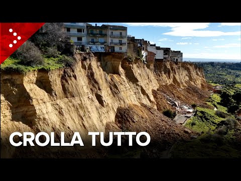 Niscemi, l'enorme frana continua a muoversi. Protezione Civile: "Situazione particolarmente critica"