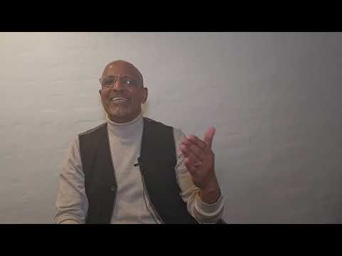 ያኣኪላ -- ንኣአምሮና