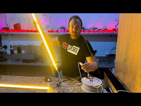 Create an infinite light baseboard