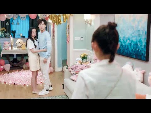 Witnessed the CEO hugging the mistress, Cinderella left and lost contact, CEO panicked!