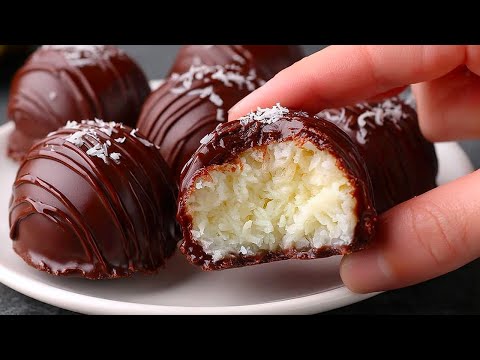 Only 4 ingredients! This no-bake Christmas dessert is perfect!