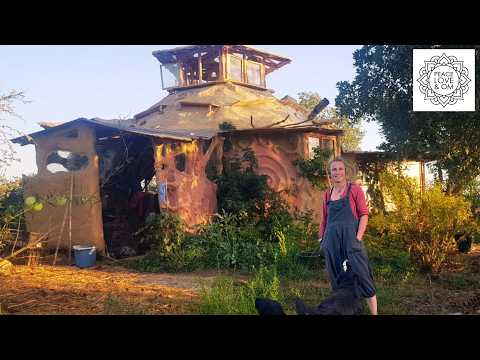 Unglaubliches Dome-Haus aus Lehm in Portugal - mit Solaranlage und Brunnen