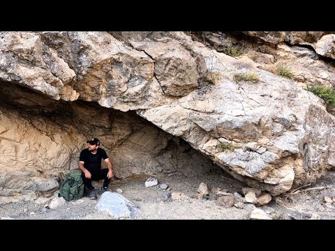 When Rocks Become Shelter: Embracing Simplicity Through Bushcraft Adventures