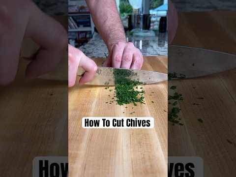 How Chefs Cut Chives #cookingbasics #chives #knifeskills