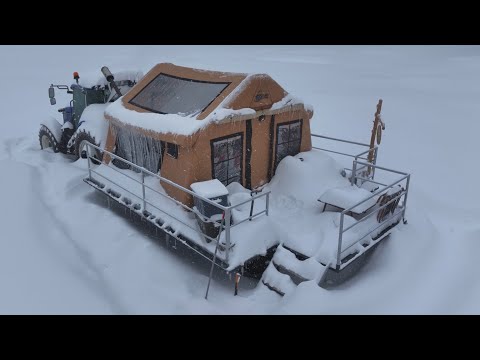 CAMPING WITH A TRACTOR IN HEAVY SNOW