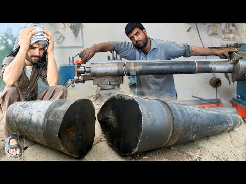 A Mechanic Stepped Forward and Repaired the Broken Truck Trunnion Shaft That everyone gave up…