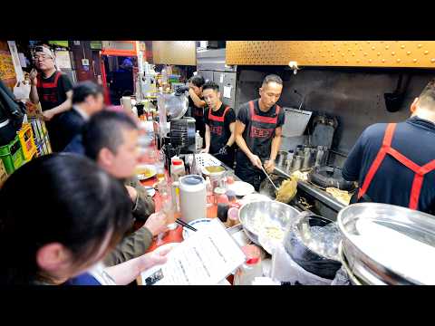 Japanese Great Cooking Star!!! The restaurant is packed at midnight! Fried rice pot swing master