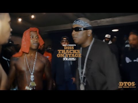 Gucci Mane vs. Jeezy. -- DISS TRACKS ON STAGE (who would win?)©