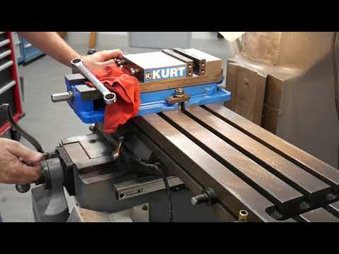 Machine Vise Setup | Tramming your Vice in a Manual Mill