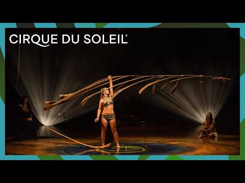Transforming the Ordinary into Awe with Prop Manipulation 🥝☂️ | Cirque du Soleil