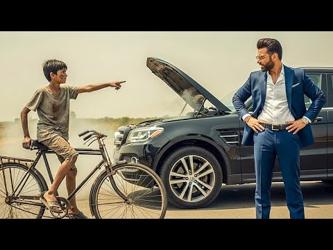 साइकिल वाले बच्चे ने कहा: "साहब, आपकी कार में पेट्रोल नहीं, पानी है"... फिर मैकेनिक ने क्या किया...!