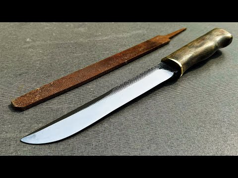 Making a survival knife from an old rusty file