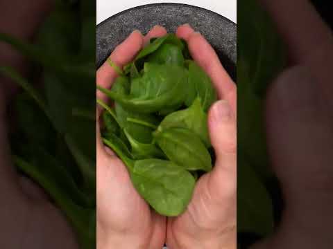 Spinach & Pumpkin Face Mask (ft. Jeremy Hutchins)