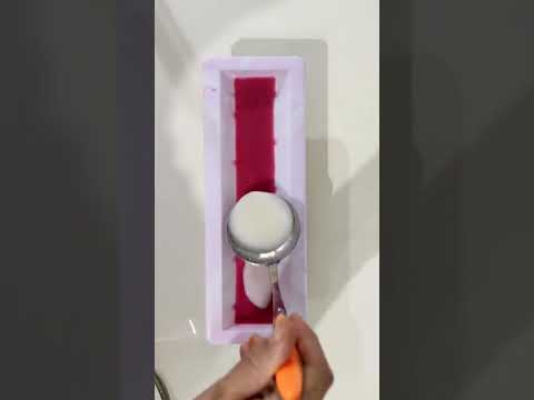 English: Watermelon Jelly with 2 Gelatins & 1 Glass of Milk! 🍉✨