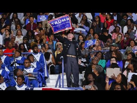 Obama Defends Heckler at Clinton Rally