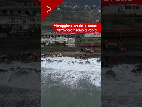 Erosione costiera in Calabria: ferrovia a rischio dopo la mareggiata