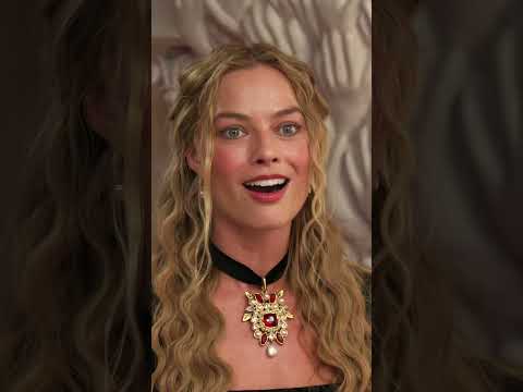 Margot Robbie gushes over the music Charli xcx created for their movie ‘Wuthering Heights'!✨💞